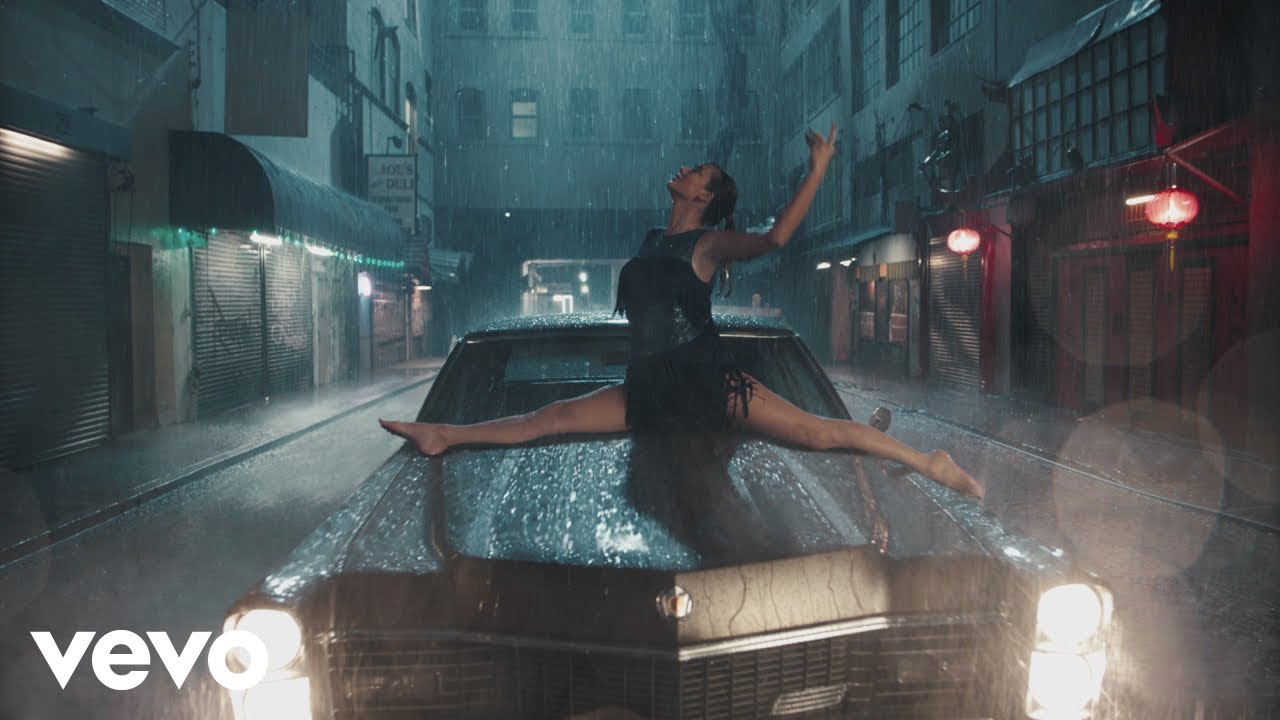 Taylor Swift – Delicate