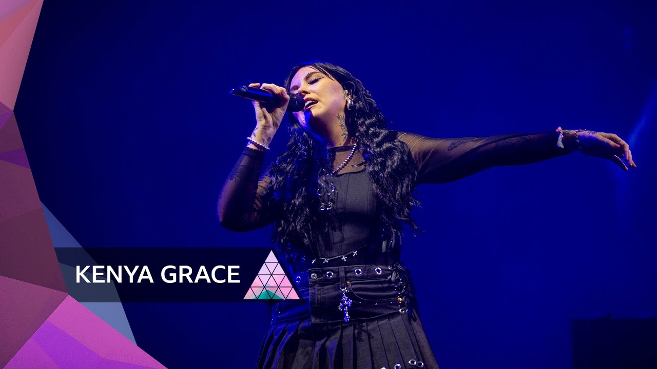 Kenya Grace – Strangers (Glastonbury 2024)