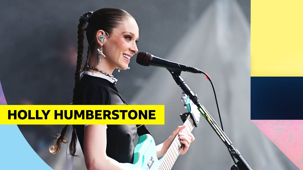 Holly Humberstone – Scarlett (Reading Festival 2023)