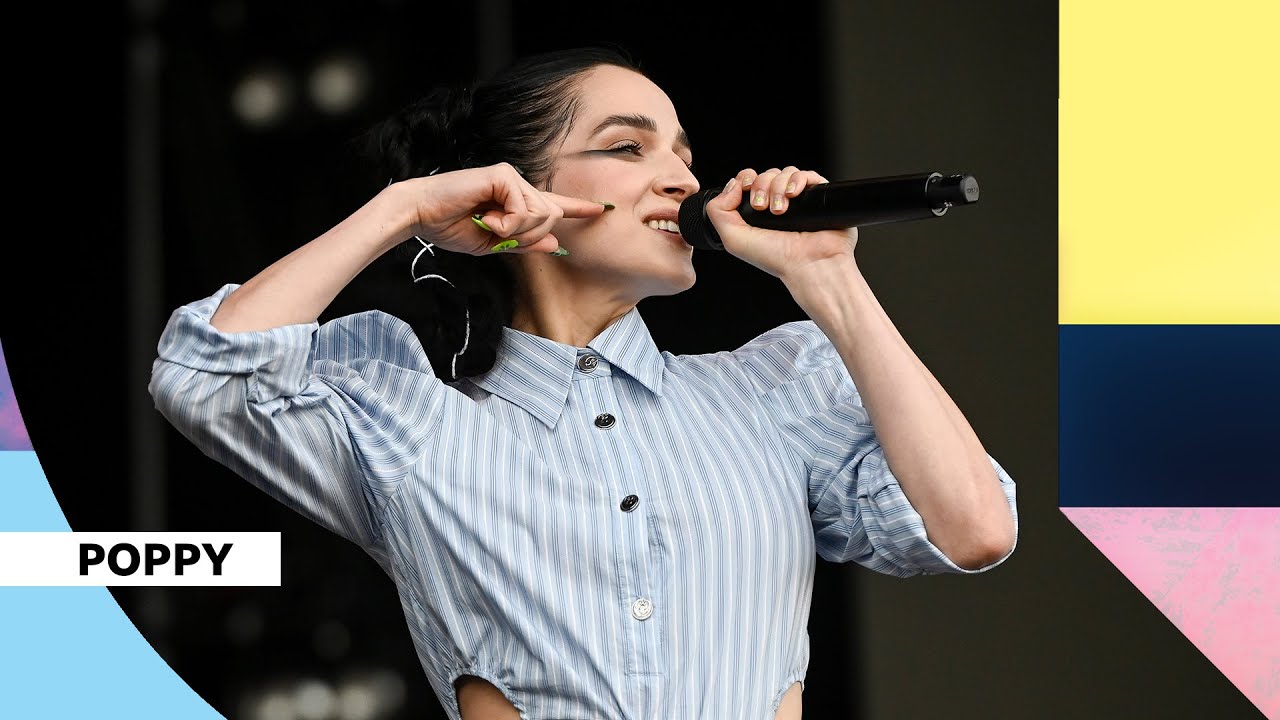 Poppy – F.Y.B. (Reading Festival 2022)