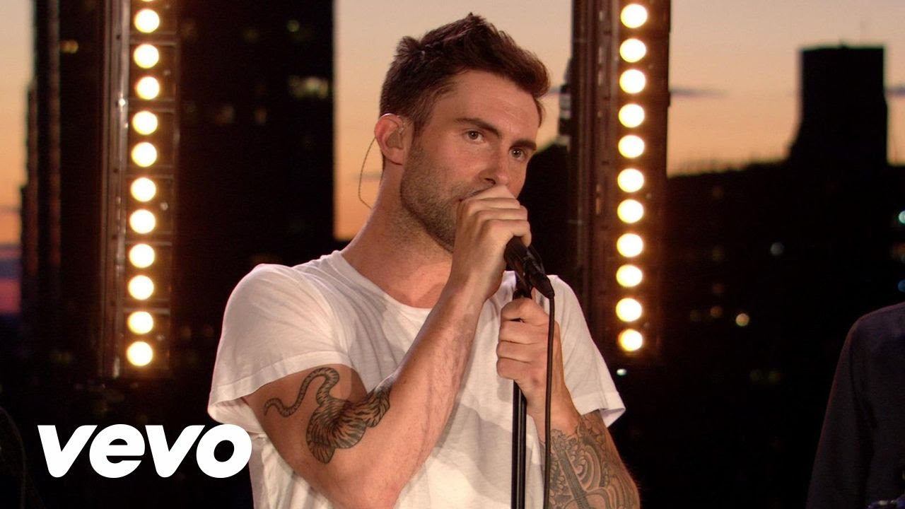 Maroon 5 – Give A Little More (VEVO Summer Sets)