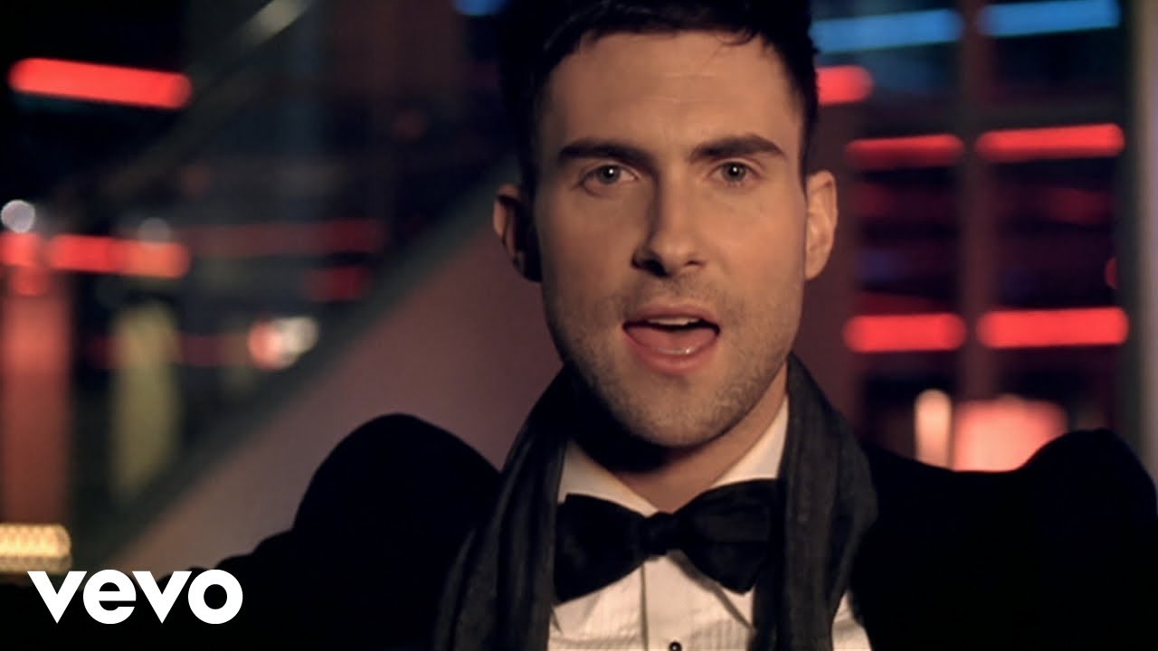 Maroon 5 – Makes Me Wonder (Official Music Video)