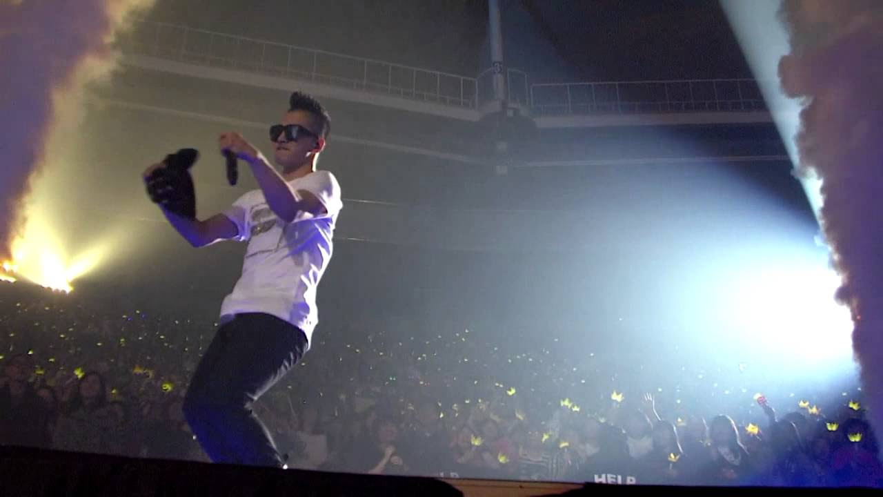 2011 BIGBANG LIVE CONCERT DVD “BIGSHOW”
