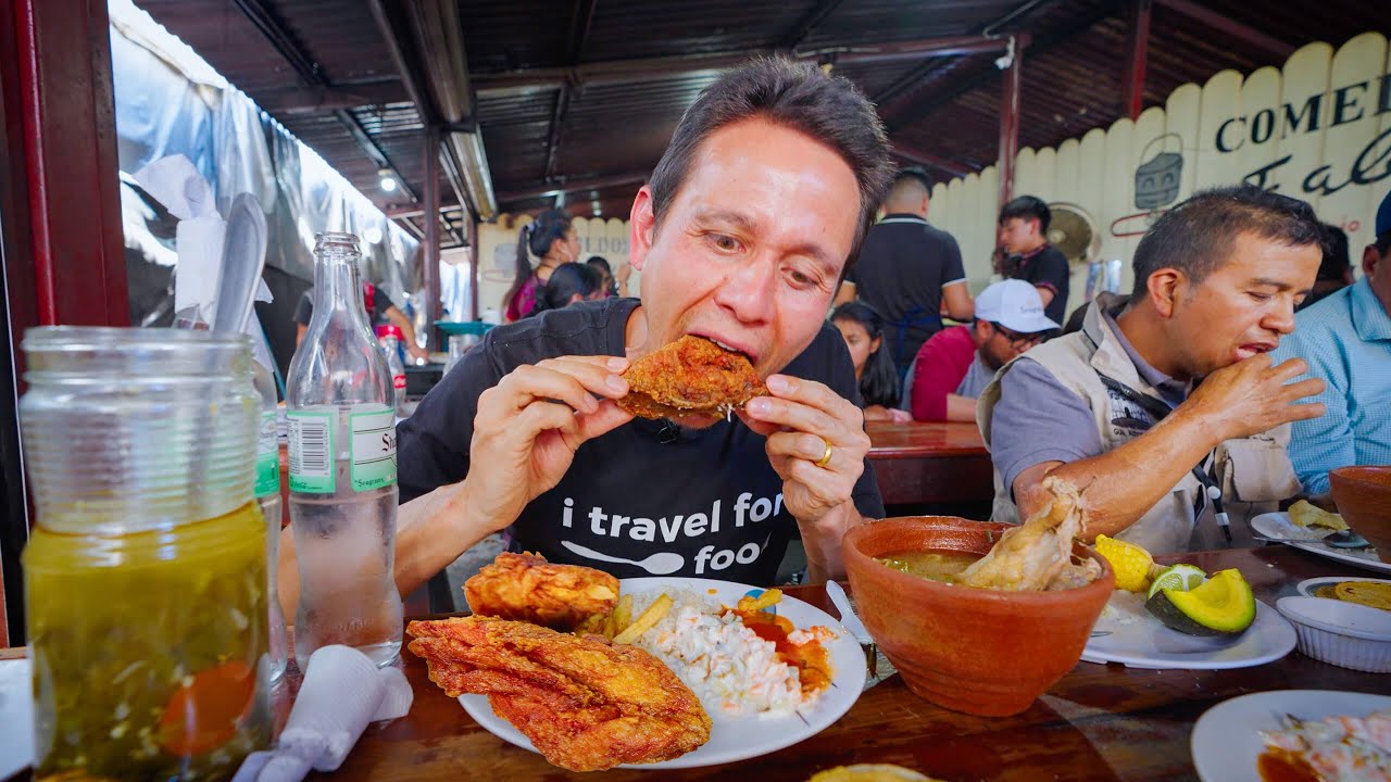 $2 Guatemalan Street Food Fried Chicken at Biggest Market in Central America!! 26 hq720 178