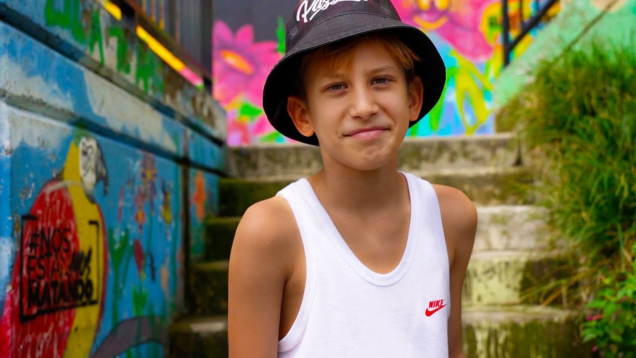 La Comuna 13: El peligroso barrio que se transformó con arte | MEDELLÍN 27 hq720 1845