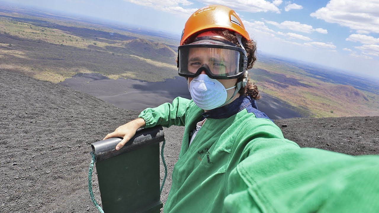 Surfeando en las cenizas de un VOLCÁN ACTIVO Nicaragua 26 hq720 2257