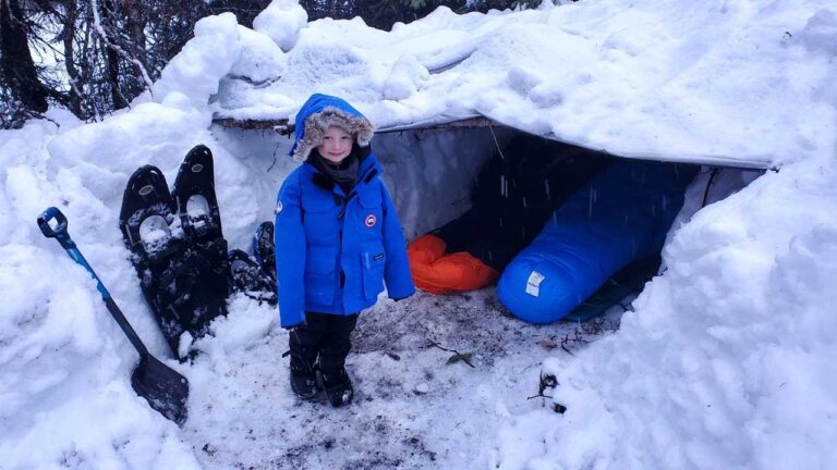 Survival Shelter Winter Camping in Blizzard - Deep Snow Camping in Alaska hq720