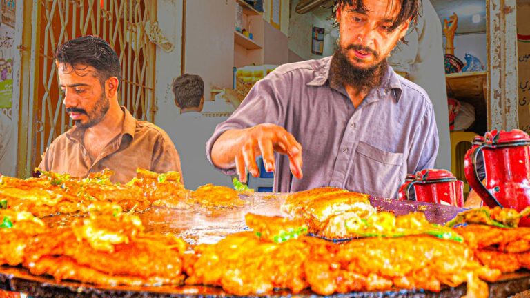 EXTREME Street Food in Pakistan - Super FAST + ANGRY Ninja BURGER - ULTIMATE Karachi BURGER Tour!!! hq720