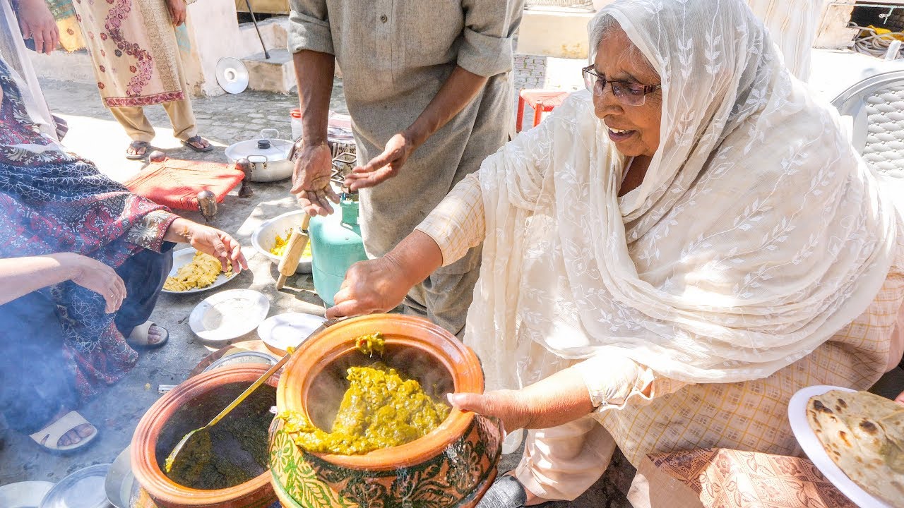 Village Food in Pakistan - Chicken Curry by Grandma + COW DUNG Tandoori + Village Cooking FEAST 28 hq720 2986