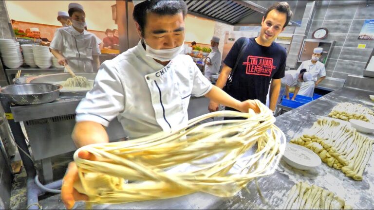 EXTREME Hand Pulled Noodles Tour in Xi'an, China - AMAZING Chinese Street Food hq720