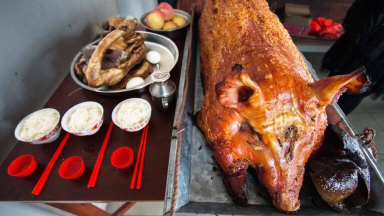 DEEP Chinese Food - Eating Crispy Roast BBQ WHOLE PIG Hog in Rural China 2017! PORK Heaven! hq720