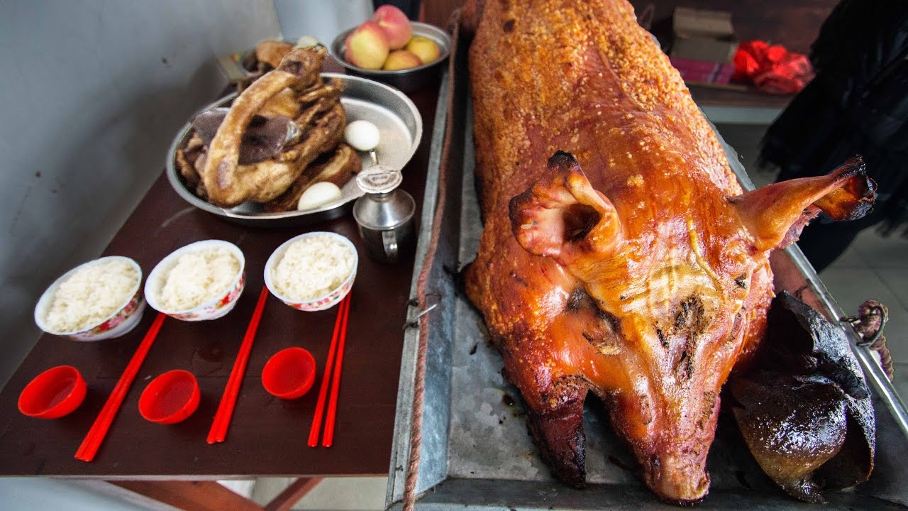DEEP Chinese Food - Eating Crispy Roast BBQ WHOLE PIG Hog in Rural China 2017! PORK Heaven! 25 hq720 3111