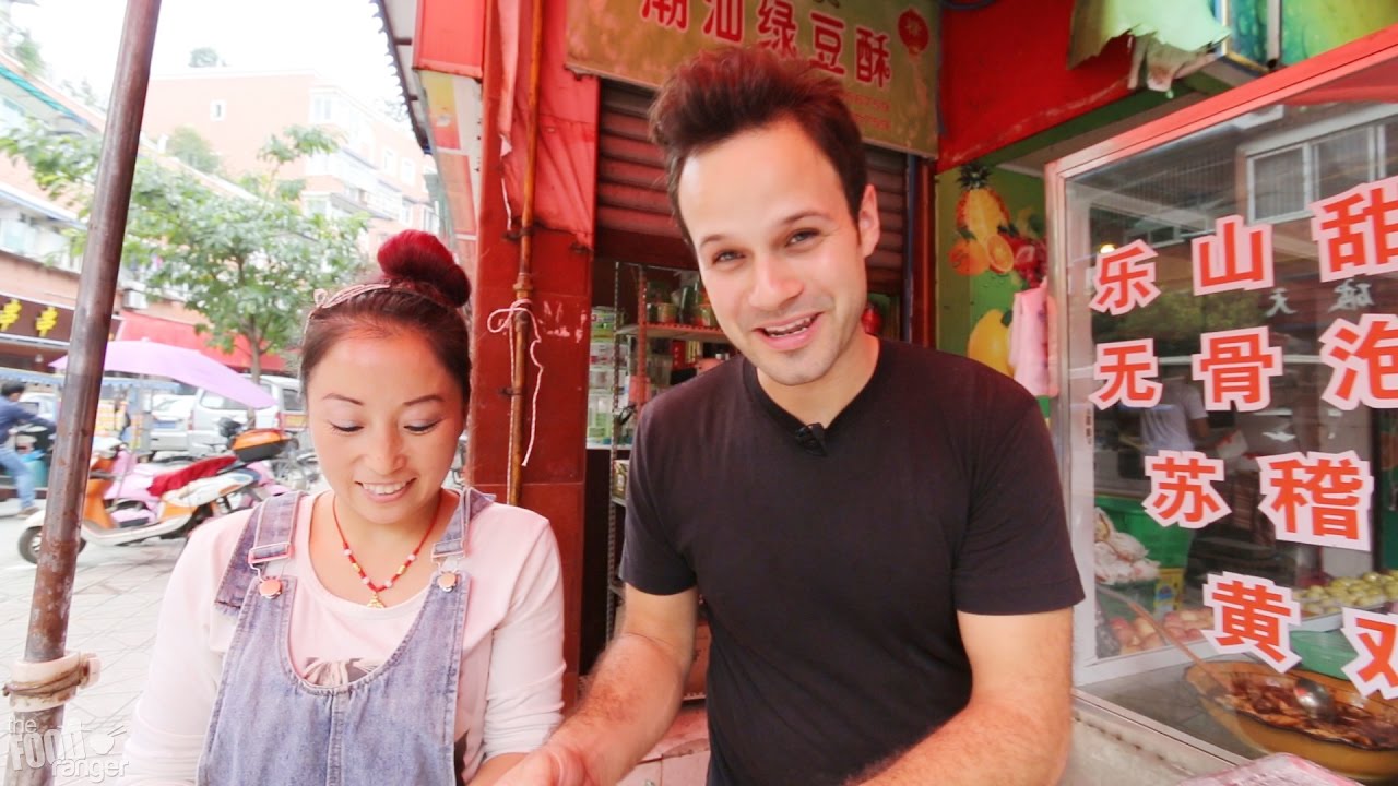 Chinese Street Food Near My Apartment in Chengdu, China | Bedspread Noodles and Hand made Dumplings! 22 hq720 3133