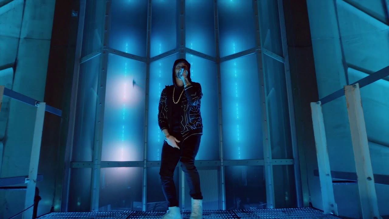 Eminem Performs "Venom" from the Empire State Building on Jimmy Kimmel Live 23 hq720 3664