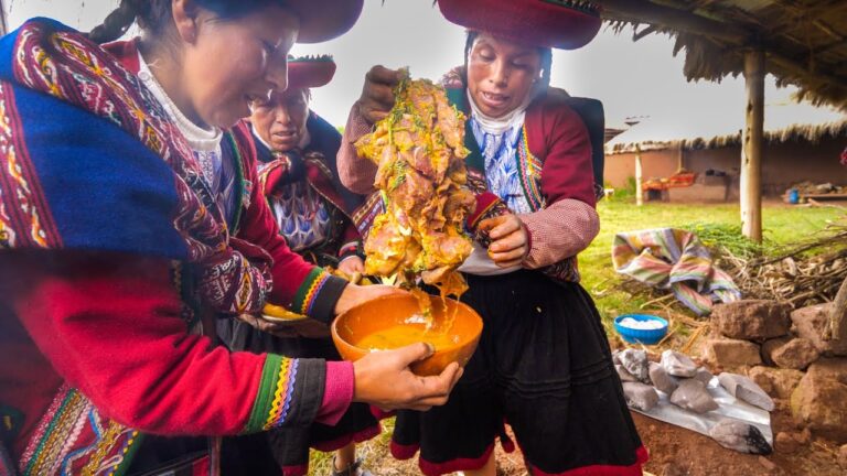 8,000 YEAR-OLD BARBECUE STYLE - Ancient Inca Food in Peru! hq720